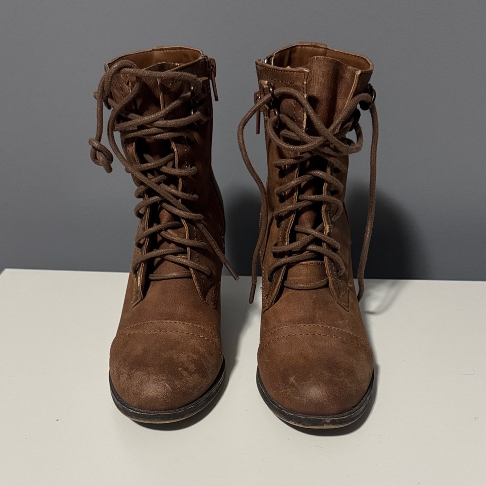 Brown Lace-Up Women's Boots